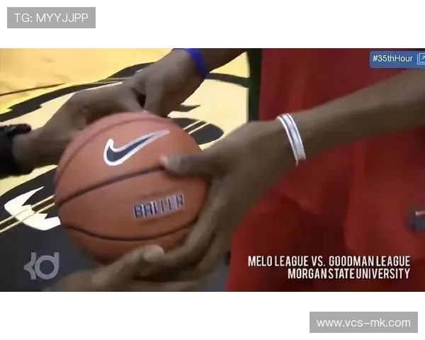 莱昂纳德与杜兰特手掌大小对比图引热议,尺寸差异惊人 莱昂纳德与杜兰特手掌大小对比图引热议,尺寸差异惊人